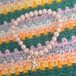 Freshwater Pink Pearl Bracelet w Silver Ribbon Charm- Breast Cancer Awareness💫